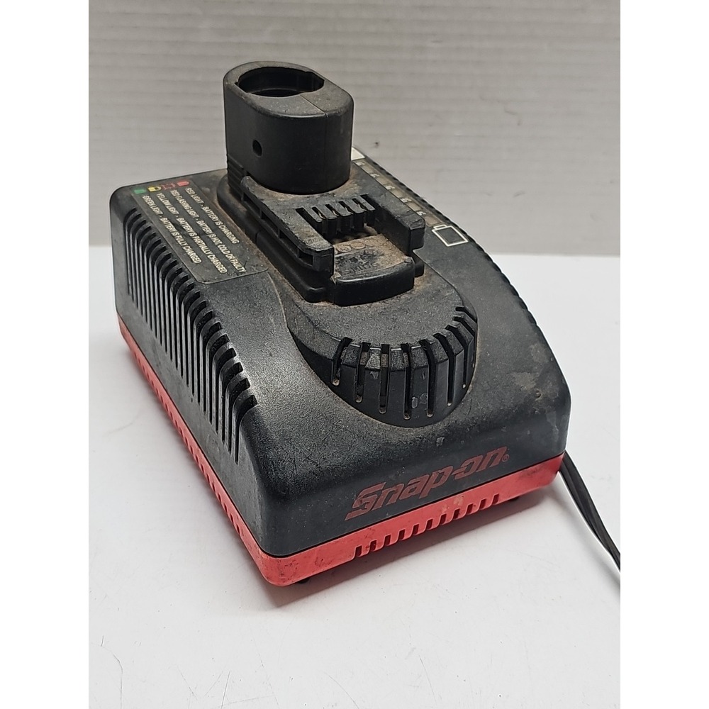 Snap-On 9.6V - 18V Universal Battery Charger CTC420 AS IS